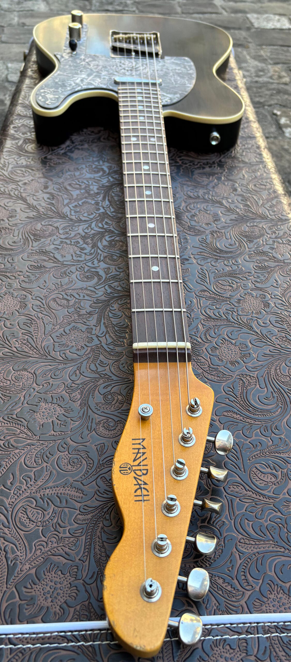 Maybach T66 Savage Rose Custom Shop