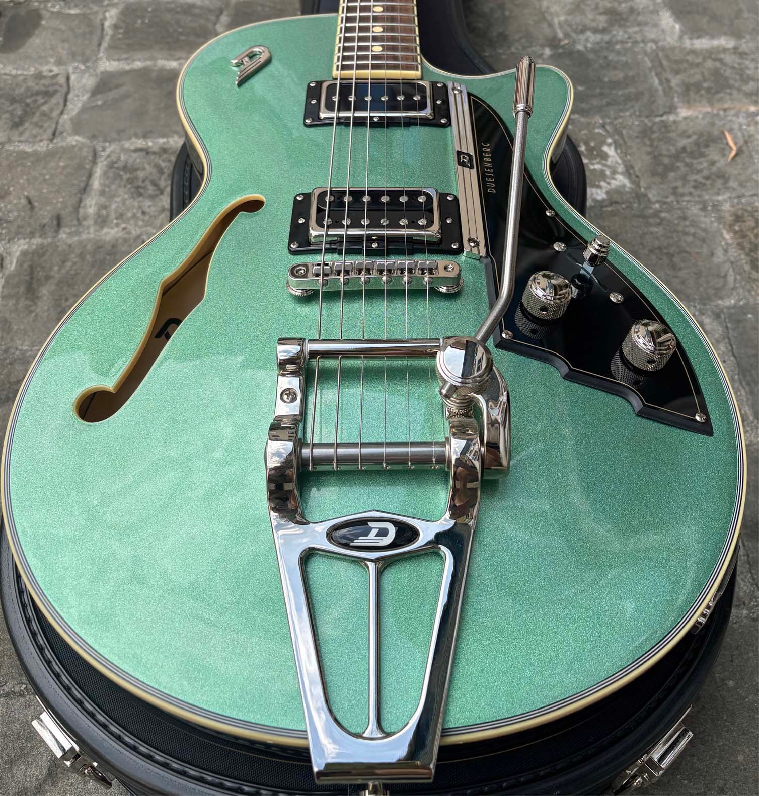Duesenberg Starplayer TV CHG — photo 1