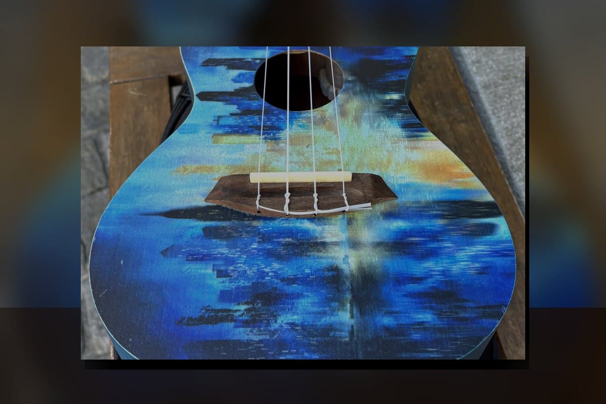 Soundbild zu Elise Ecklund: Musicalbox-Produktfoto als Kontext, kein Künstlerporträt.