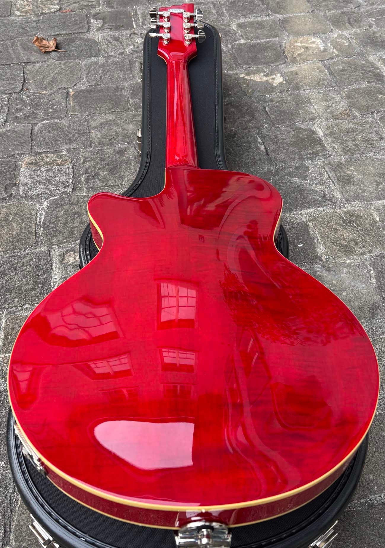 Duesenberg SP TV-Rebound Tremolo W.Niedecken (2nd Hand) — photo 5