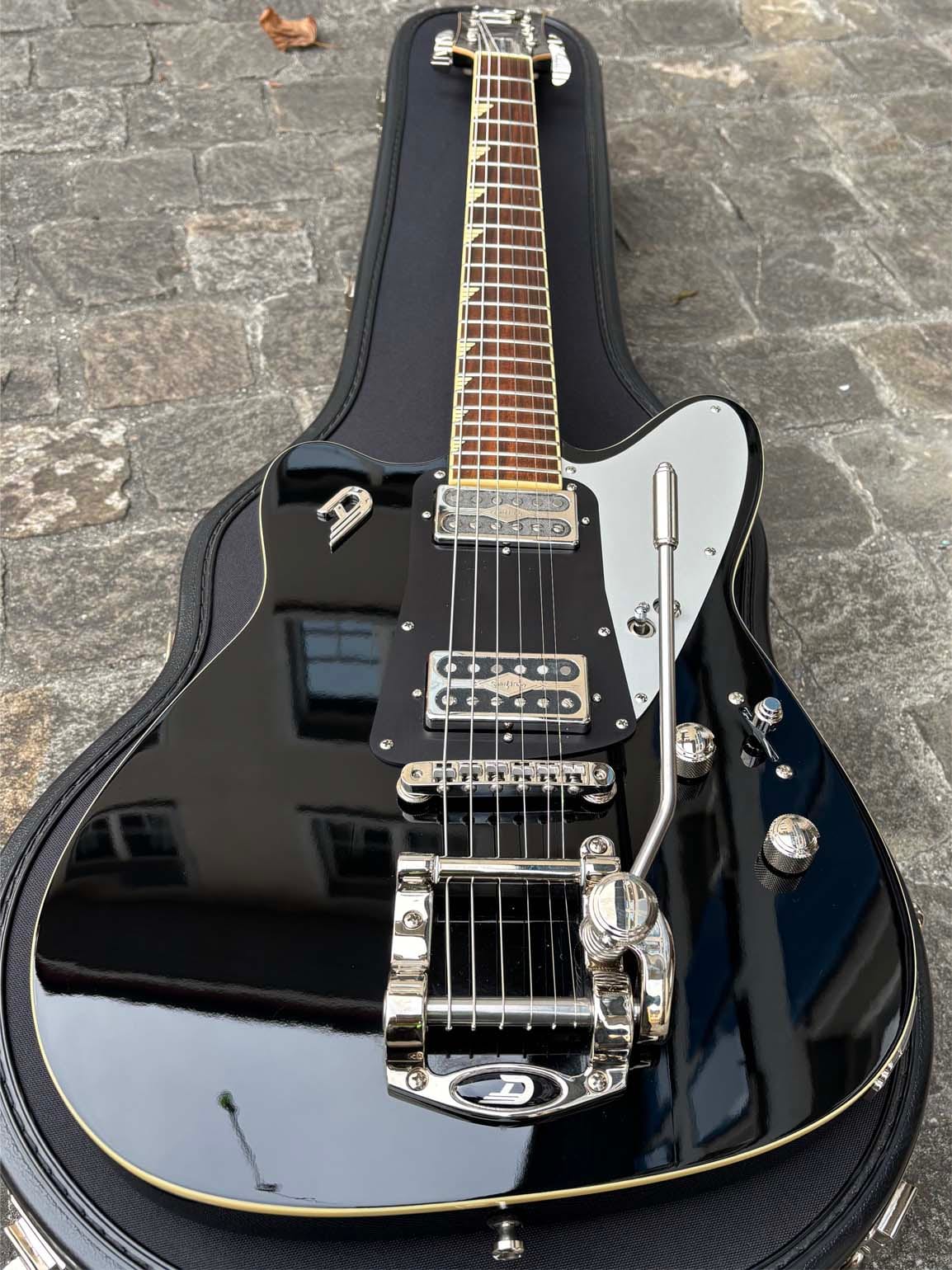 Duesenberg The Falken Tremolo DFN-BK (2nd Hand)