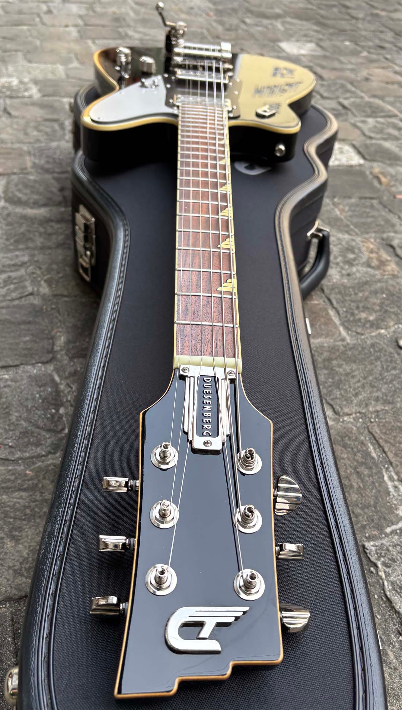 Duesenberg The Falken Tremolo DFN-BK (2nd Hand)