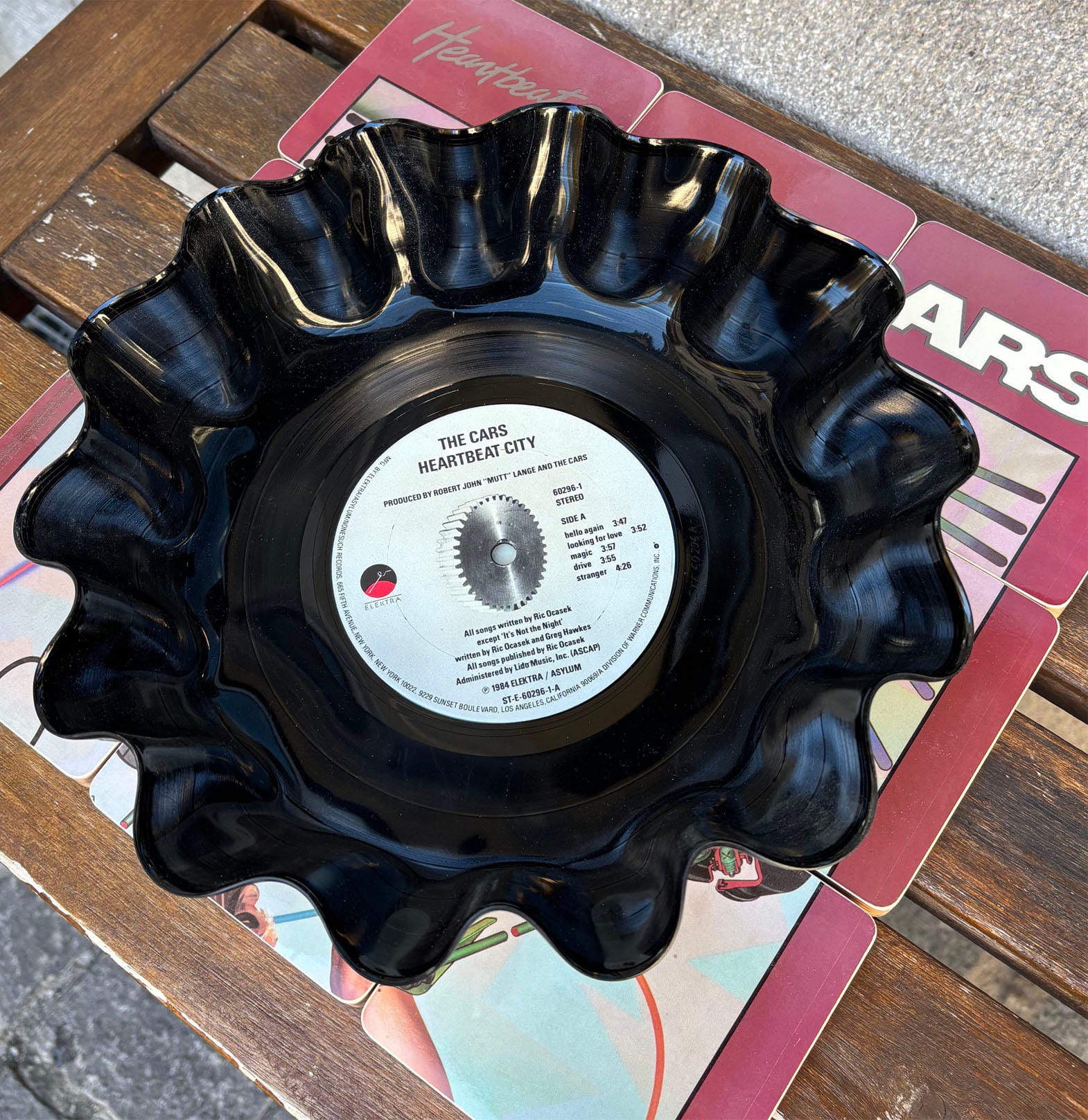 Handmade Vinyl Coasters / The Cars Heartbeat City (Kopie) — photo 3