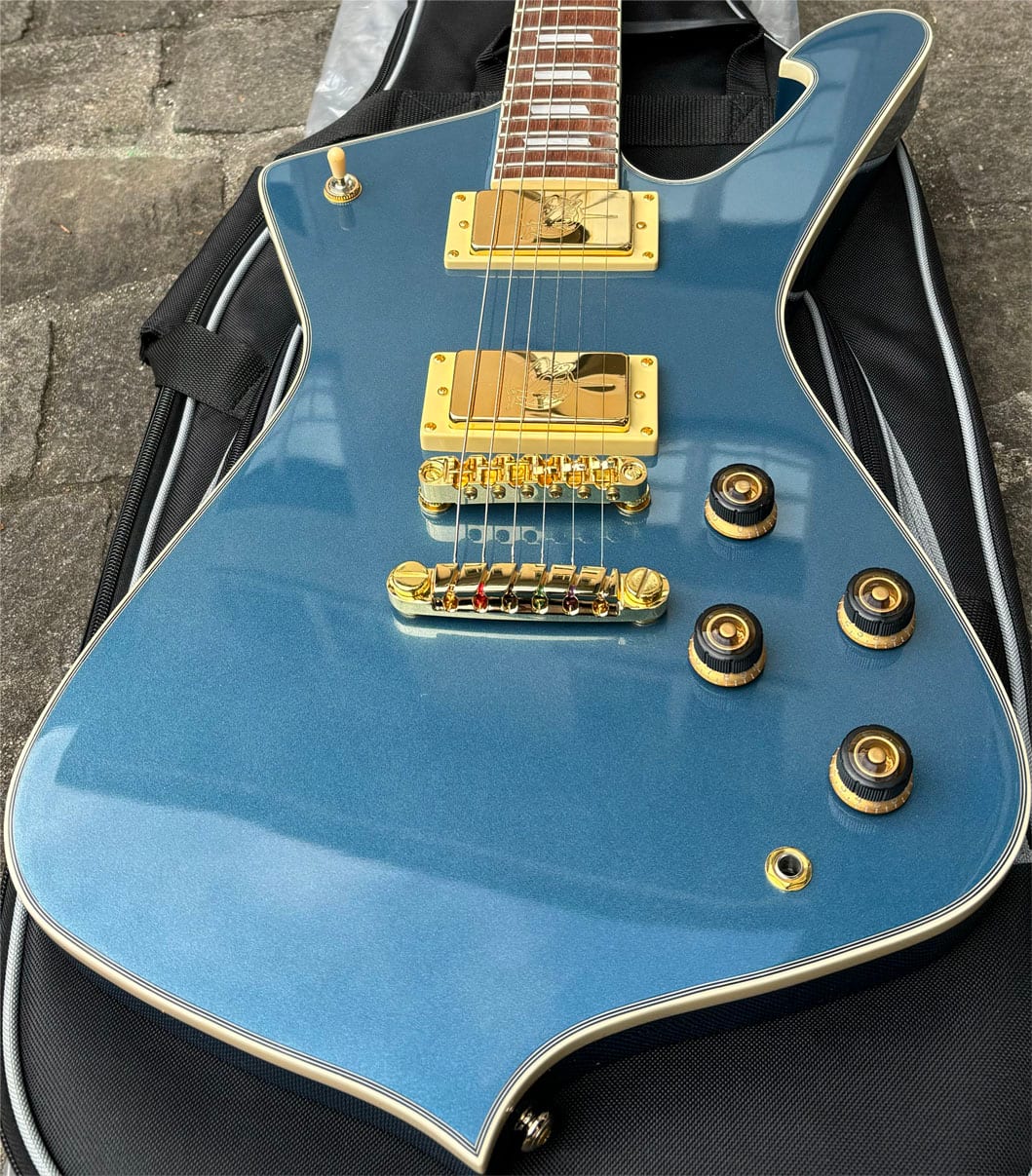 Ibanez Iceman IC420