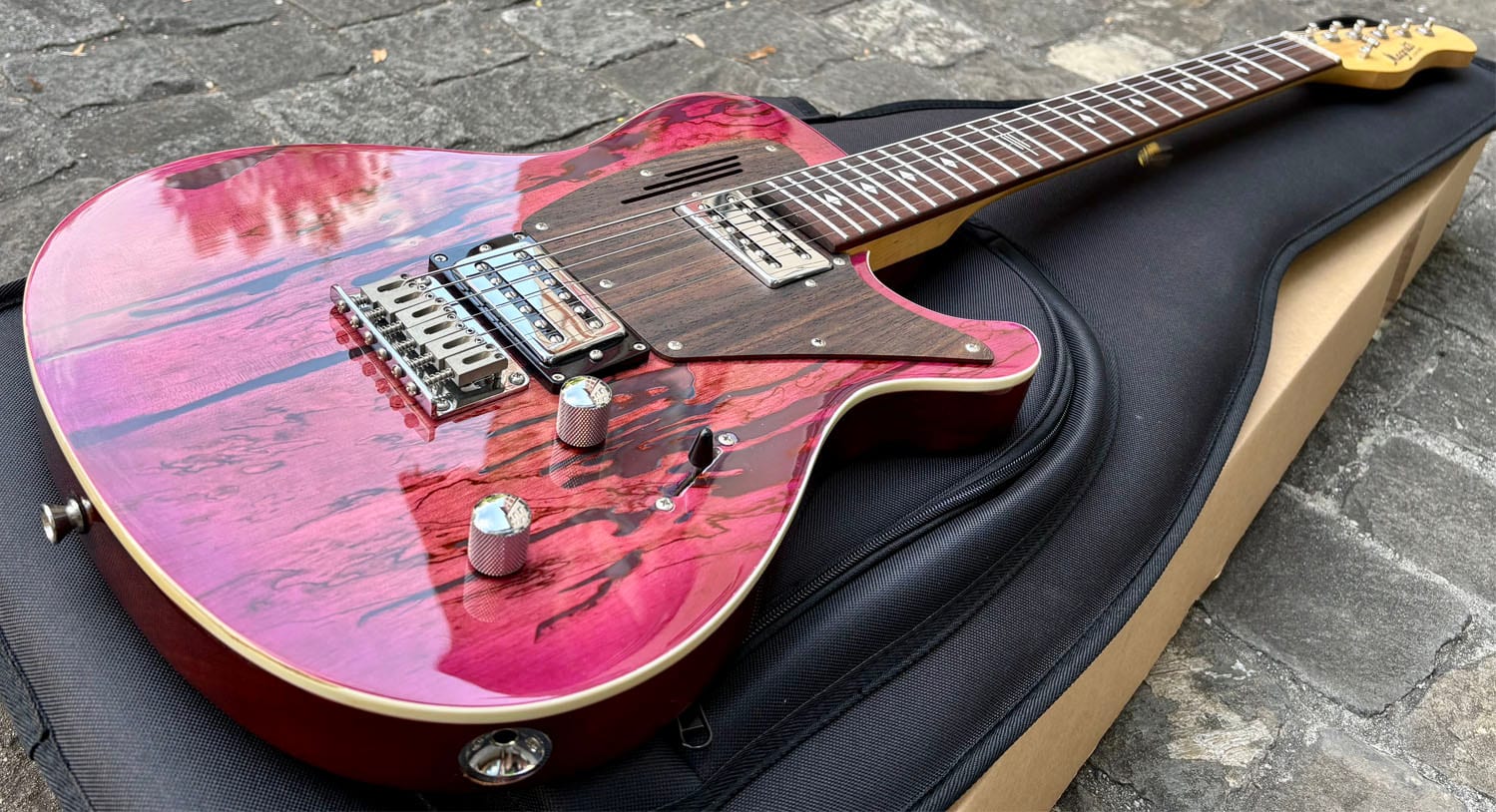 Magneto U-ONE Series Spalted Maple