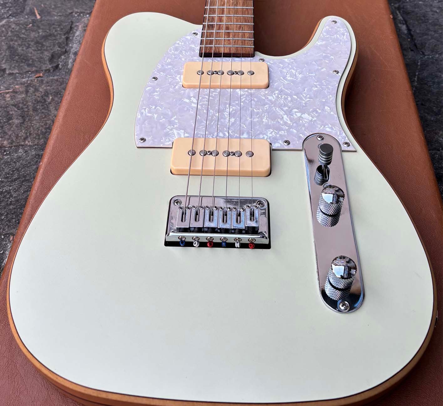Marcoguitars Tele Bright Green — photo 1
