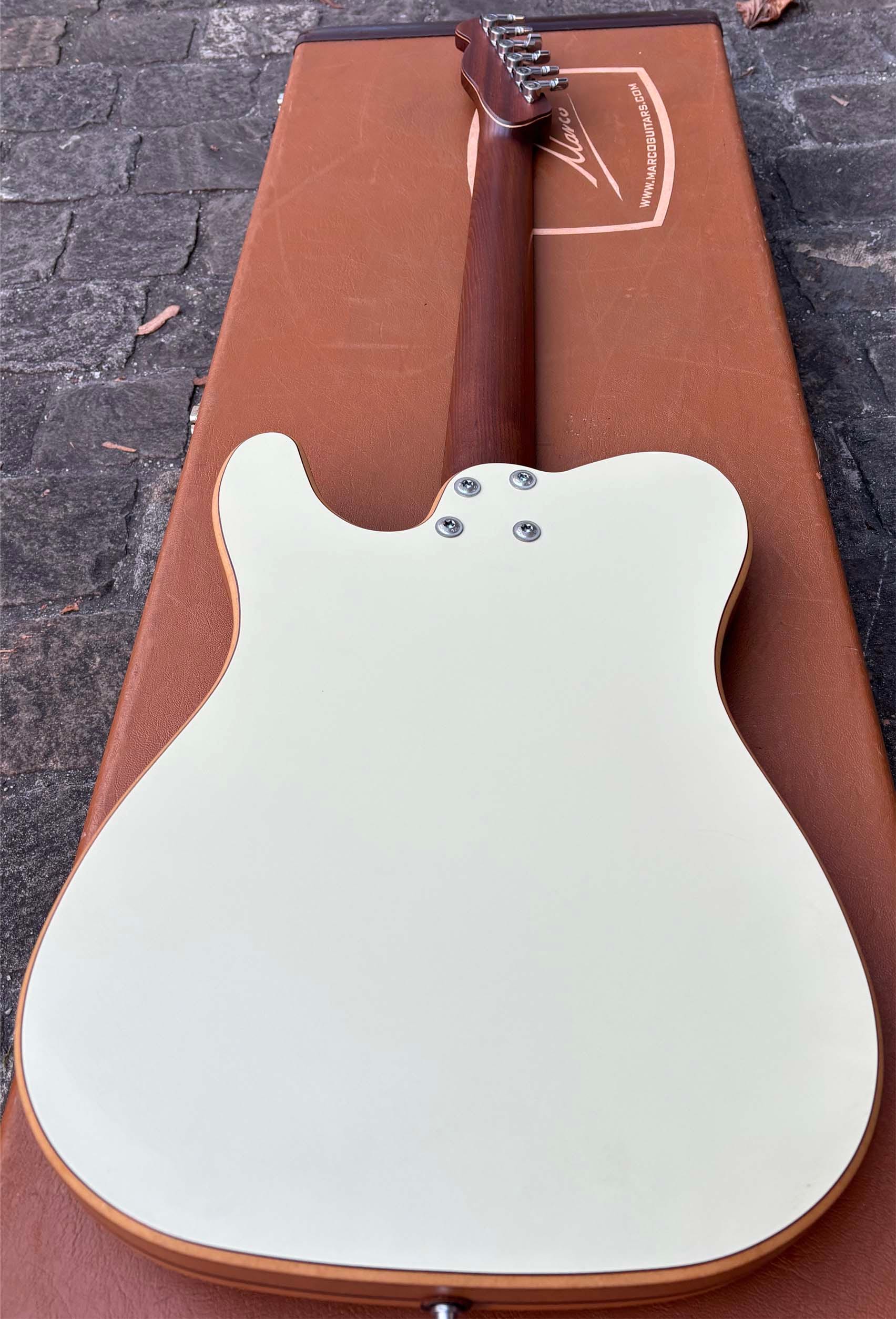 Marcoguitars Tele Bright Green — photo 3