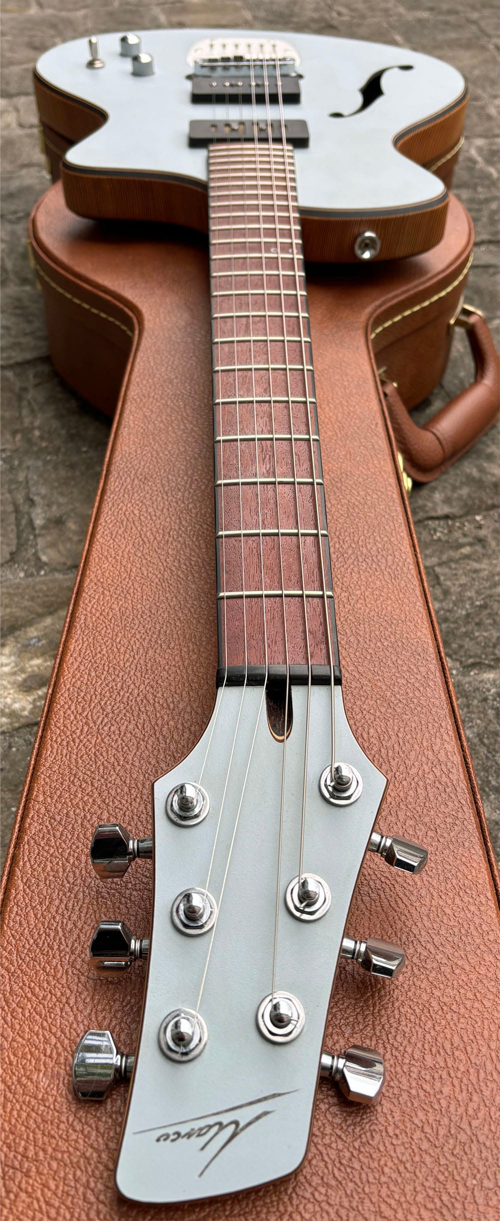 Marcoguitars TENIUS grey/blue glass