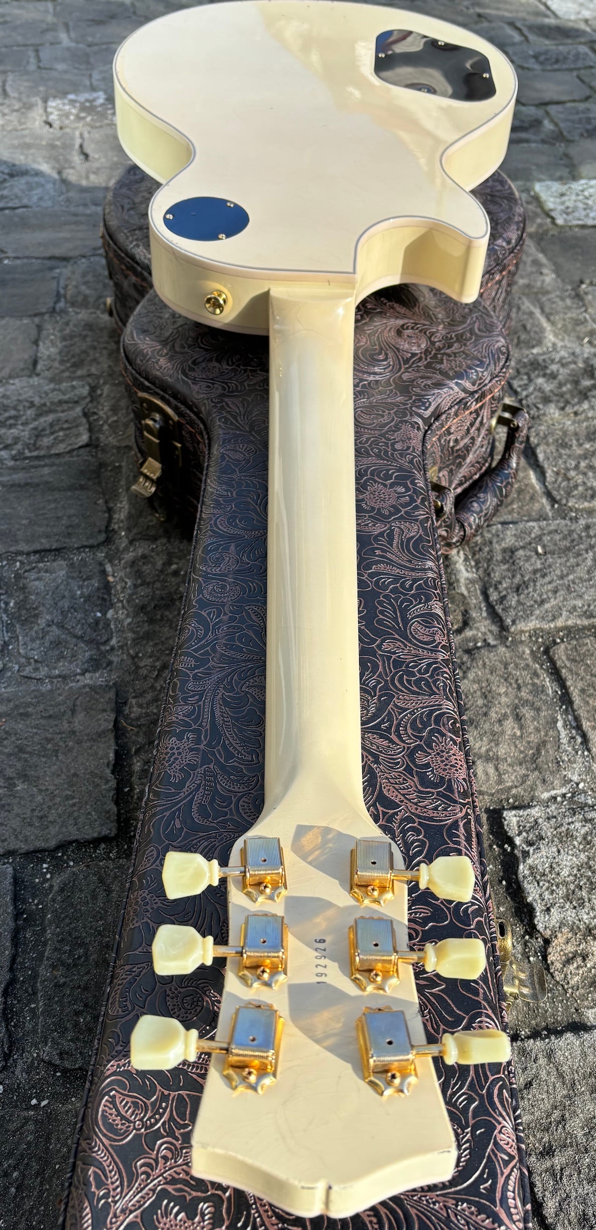 Maybach Lester 72 Custom Edelweiss Aged