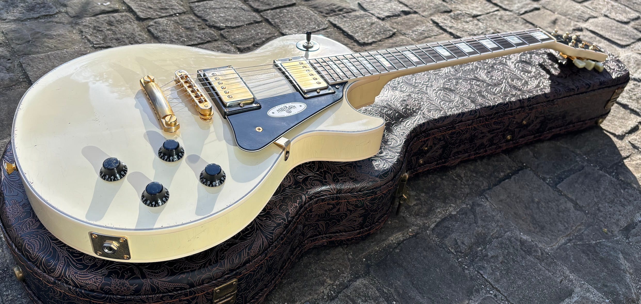 Maybach Lester 72 Custom Edelweiss Aged