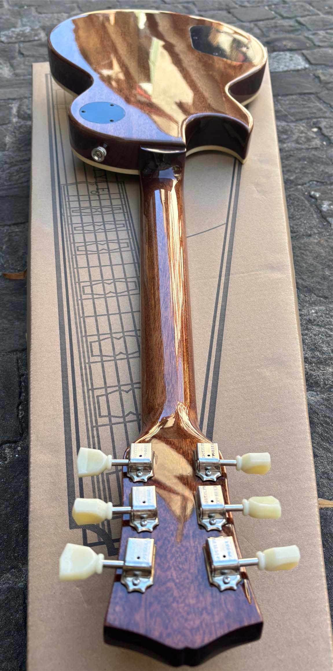 Stanford CR Fleetwood Amber Burst — photo 5