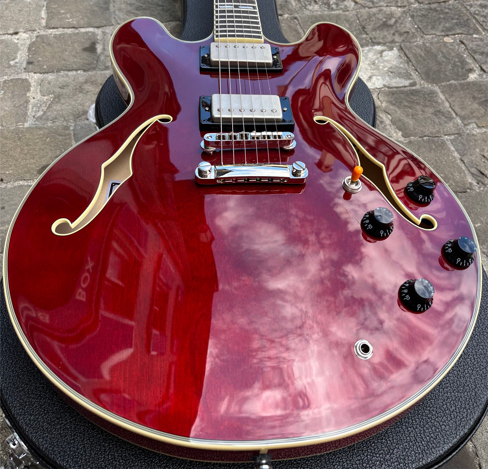 Stanford CR Thinline 35 Wild Cherry