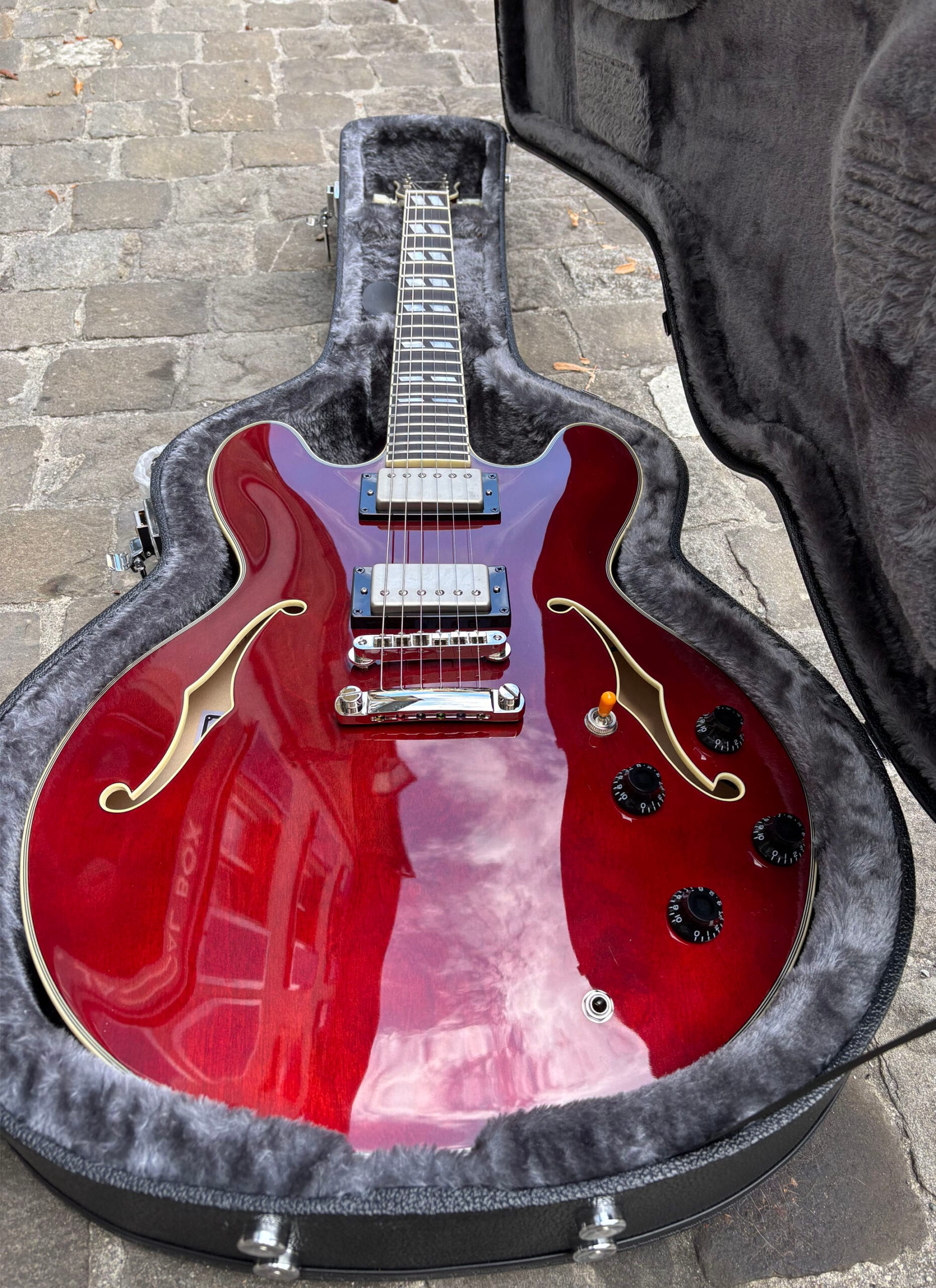 Stanford CR Thinline 35 Wild Cherry