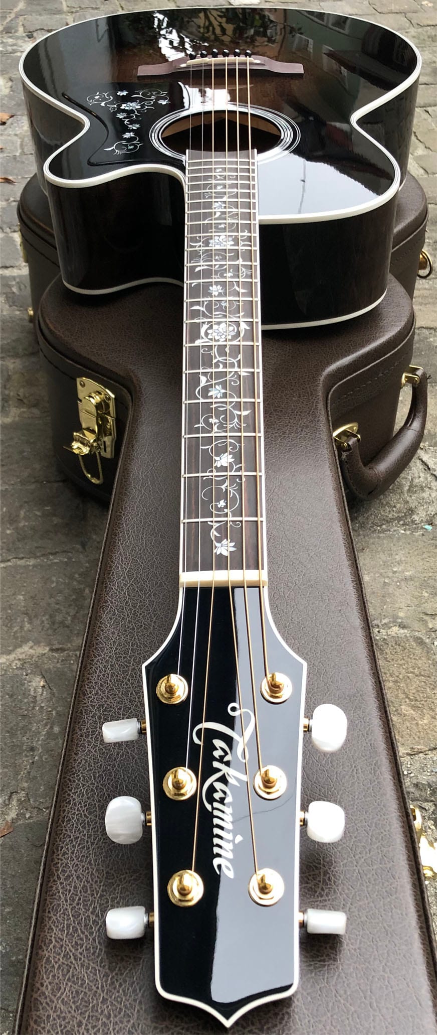 Takamine EF450C TT BB